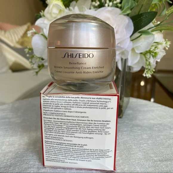 Shiseido Benefiance Wrinkle Smoothing Cream Moisturizer 50ml 1.7oz . - Picture 5 of 10